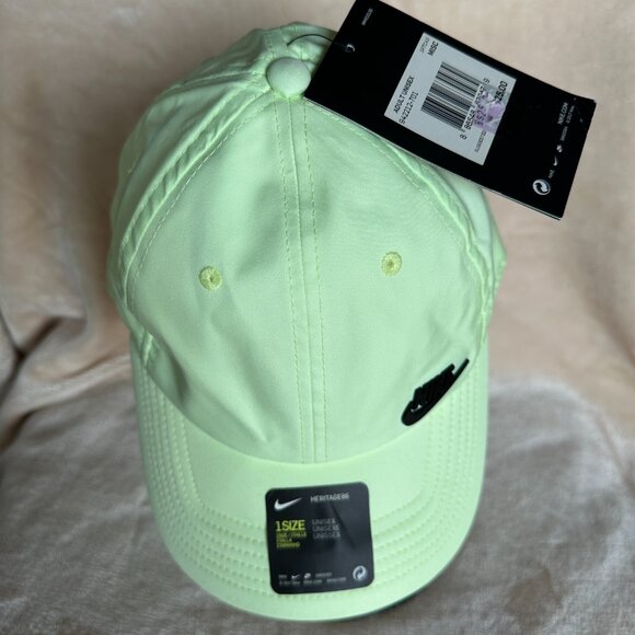 Nike Other - NWT Nike Swoosh Emblem Adjustable Cap -- Unisex One Size